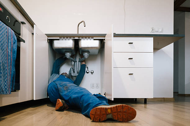 Professional Leak Detection technician working in Bridgeport, NY